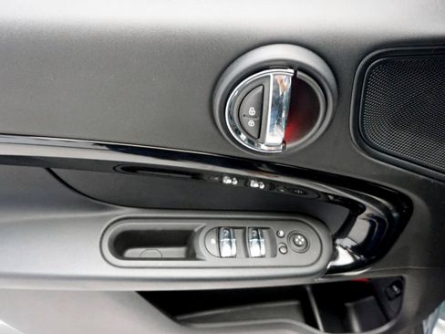 Used 2024 MINI Cooper Countryman S FWD image 9