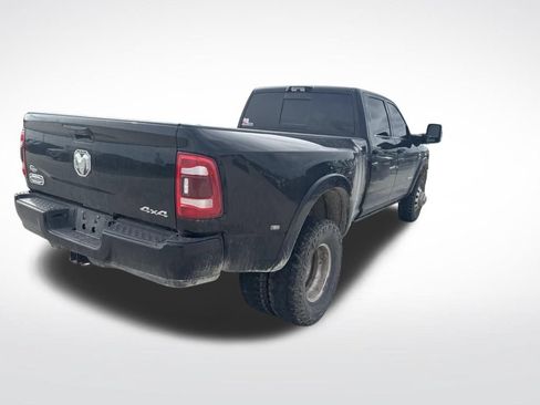 Used 2024 RAM 3500 Limited w/ Towing Technology Group AWD/4WD image 9
