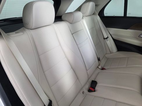 Certified 2024 Mercedes-Benz GLE 450 4MATIC image 27