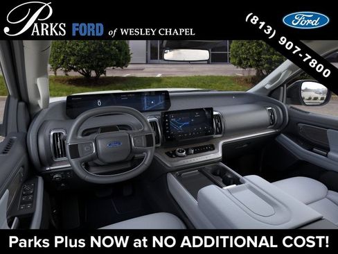New 2026 Ford Expedition Platinum w/ Platinum Ultimate Package AWD/4WD image 9