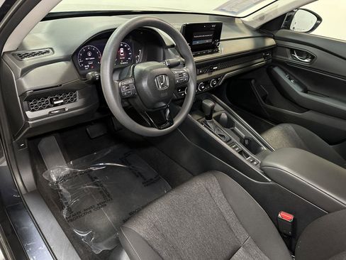 Certified 2025 Honda Accord SE image 24