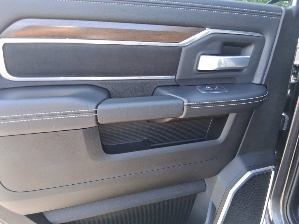 Used 2024 RAM 2500 Laramie w/ Safety Group AWD/4WD image 15
