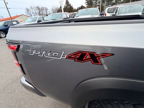 Used 2024 Nissan Frontier PRO-4X w/ Technology Package image 10