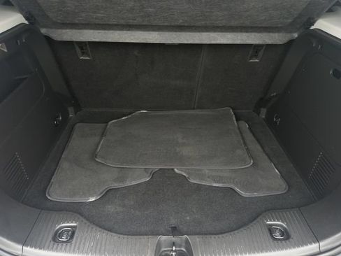 Used 2019 Chevrolet Trax LT w/ LT Convenience Package FWD image 19
