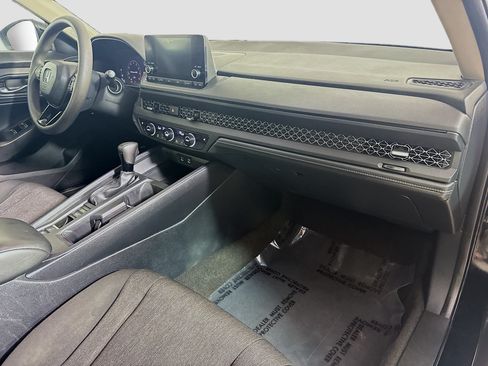 Used 2023 Honda Accord EX image 30