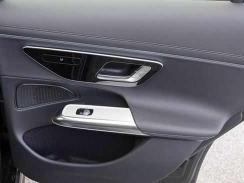 New 2026 Mercedes-Benz E 350 4MATIC Sedan image 18