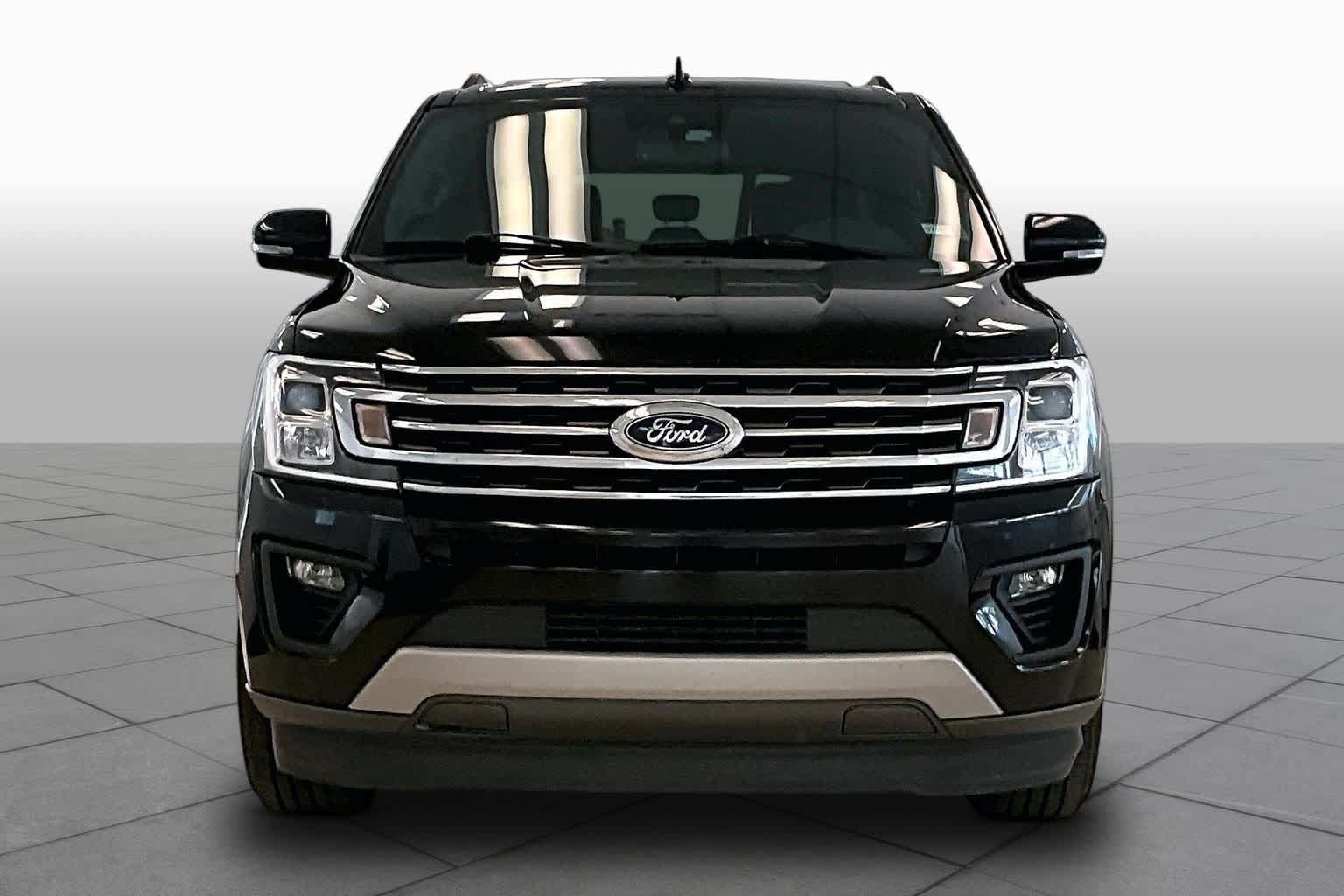 Used 2021 Ford Expedition Max XLT RWD image 3