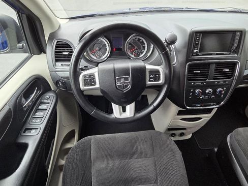 Used 2019 Dodge Grand Caravan SE w/ UConnect Hands-Free Group FWD image 20