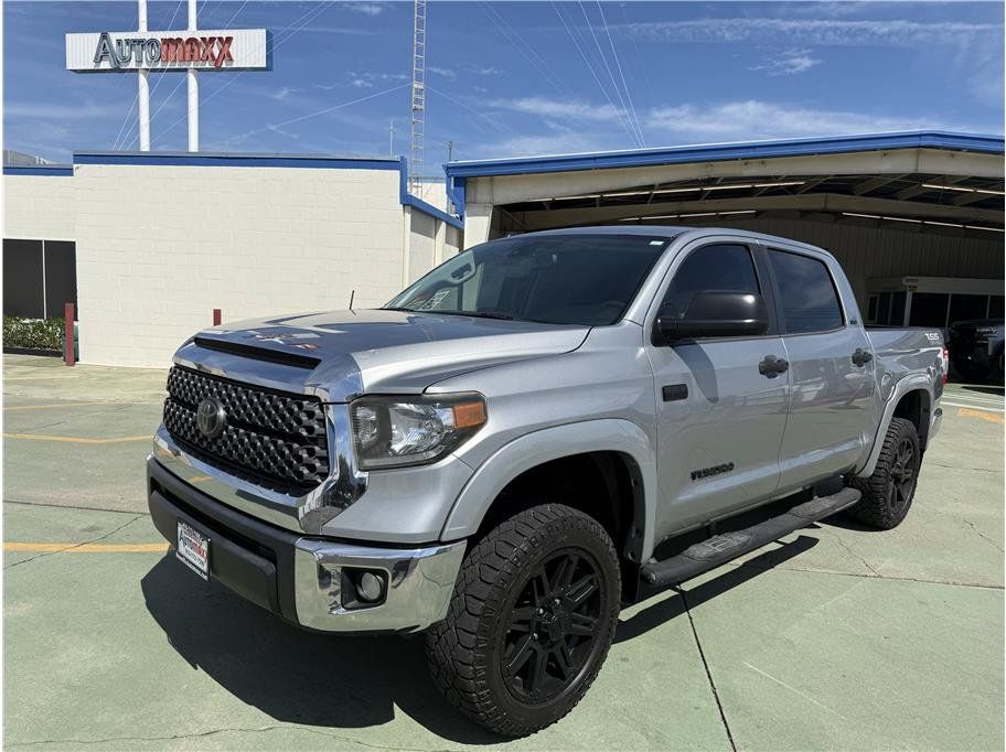Used 2019 Toyota Tundra SR5 w/ SR5 Upgrade Package AWD/4WD image 2
