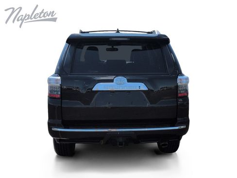 Used 2015 Toyota 4Runner Limited AWD/4WD image 4