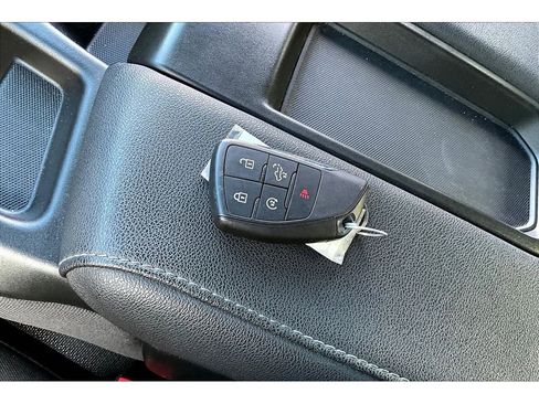 Used 2024 GMC Sierra 1500 Elevation image 34