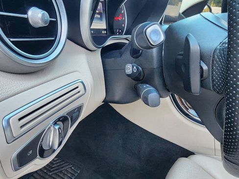 Used 2017 Mercedes-Benz C 300 4MATIC Sedan image 36