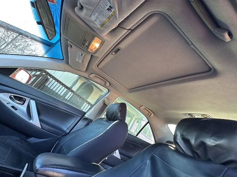 Used 2007 Toyota Camry SE FWD image 12