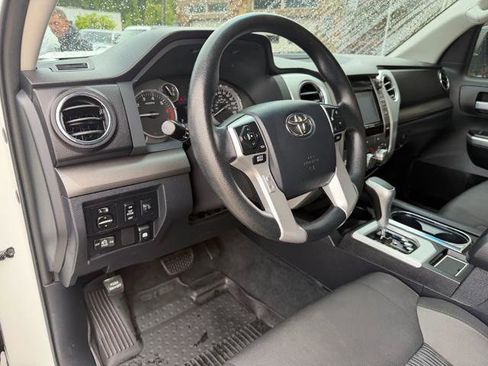 Used 2017 Toyota Tundra SR5 w/ SR5 Upgrade Package AWD/4WD image 10