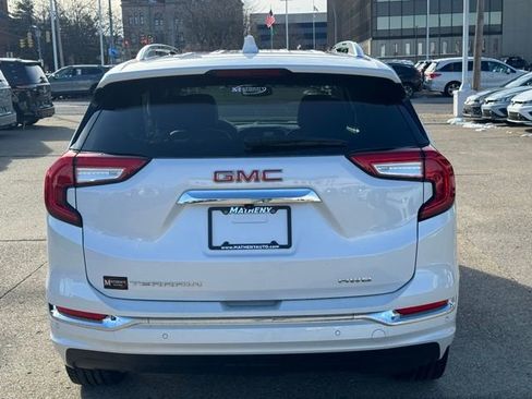 Used 2022 GMC Terrain Denali w/ LPO, Floor Liner Package image 4