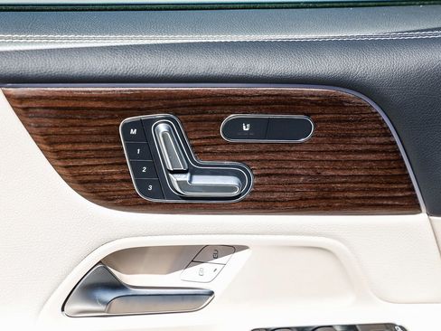 New 2026 Mercedes-Benz GLB 250 4MATIC image 22