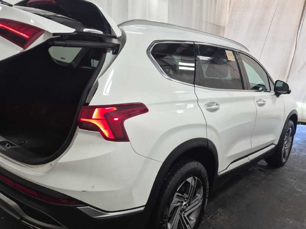 Used 2023 Hyundai Santa Fe SEL w/ Premium Package AWD/4WD image 3