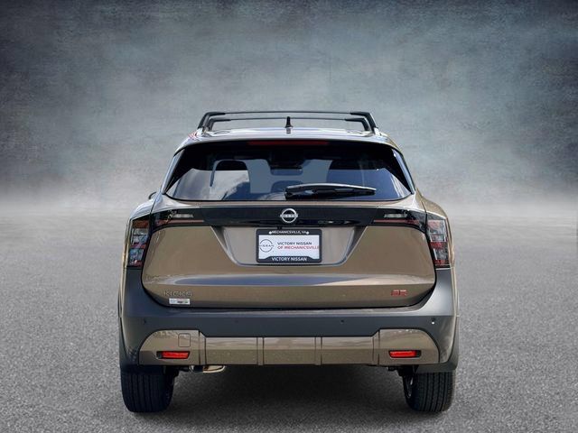 Used 2026 Nissan Kicks SR w/ Interior Electronics Package FWD image 3