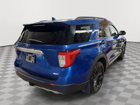 Used 2020 Ford Explorer XLT w/ Equipment Group 202A image 4