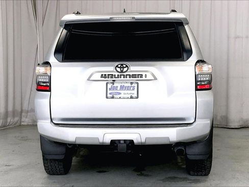 Used 2023 Toyota 4Runner SR5 Premium w/ Moonroof Package image 4