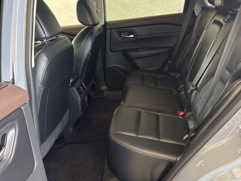 Used 2023 Nissan Rogue SL w/ SL Premium Package AWD/4WD image 10