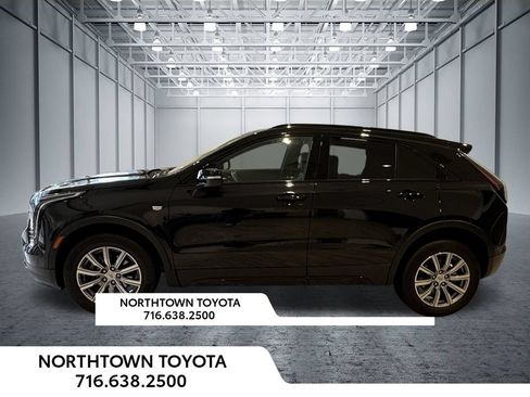 Used 2023 Cadillac XT4 Sport w/ Cold Weather Package AWD/4WD image 3