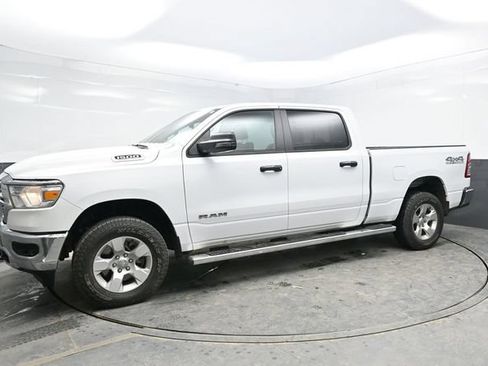 Used 2023 RAM 1500 Big Horn AWD/4WD image 3