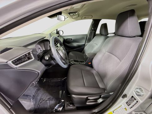 Used 2023 Toyota Corolla LE image 21