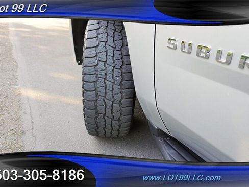 Used 2018 Chevrolet Suburban LT AWD/4WD image 4