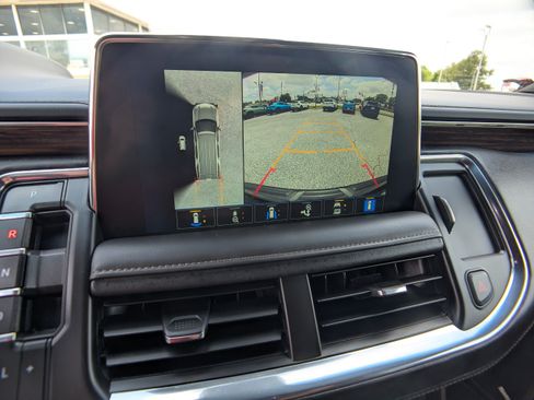 Used 2024 Chevrolet Tahoe High Country AWD/4WD image 22