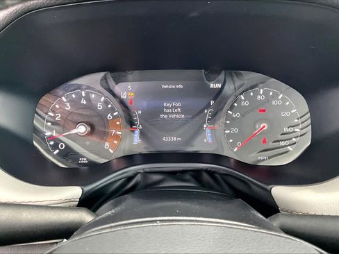 Used 2025 Jeep Compass Limited AWD/4WD image 25