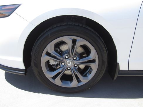 Used 2025 Honda Accord EX-L image 4