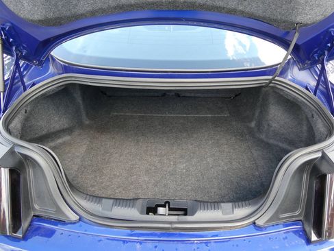 Used 2015 Ford Mustang Coupe RWD image 28