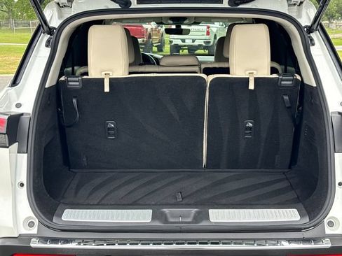 Used 2023 INFINITI QX60 Luxe w/ Cargo Package FWD image 18