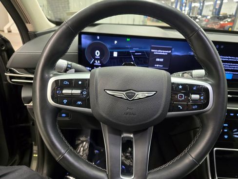 Used 2025 Genesis GV80 2.5T Standard AWD/4WD image 17