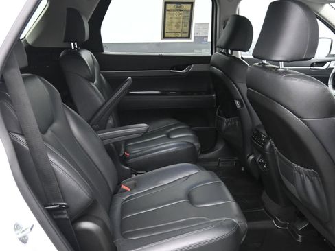 Used 2021 Hyundai Palisade SEL w/ Premium Package image 12