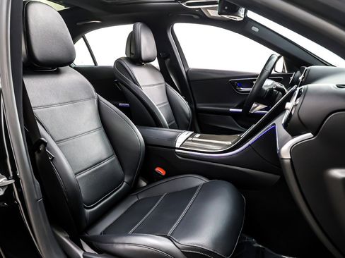 Used 2023 Mercedes-Benz C 300 Sedan image 8