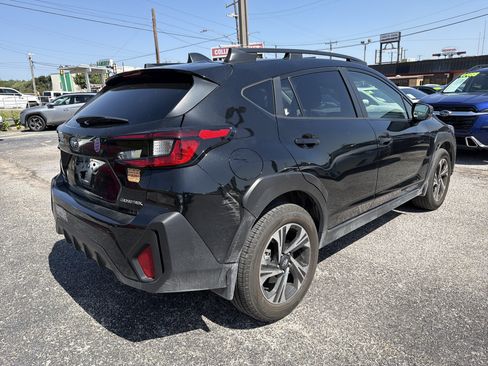 Used 2024 Subaru Crosstrek 2.0i Premium AWD/4WD image 3