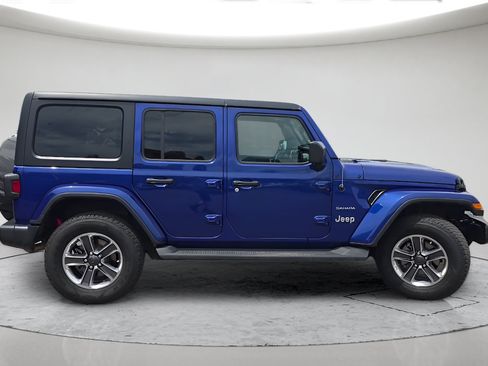 Used 2020 Jeep Wrangler Unlimited Sahara AWD/4WD image 6