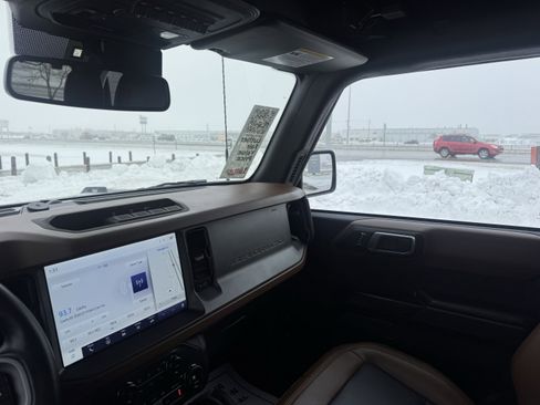 Certified 2024 Ford Bronco Outer Banks image 11