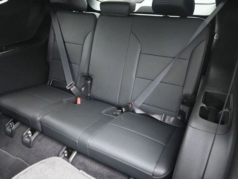 Certified 2025 Buick Enclave Preferred w/ Power Package FWD image 15