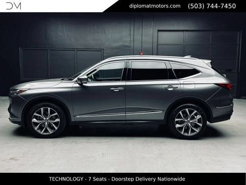 Used 2023 Acura MDX SH-AWD w/ Technology Package image 4