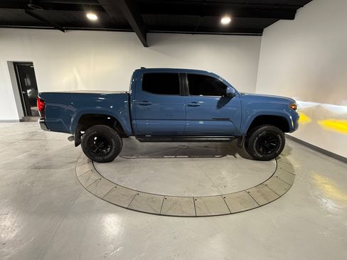 Used 2019 Toyota Tacoma SR5 image 11