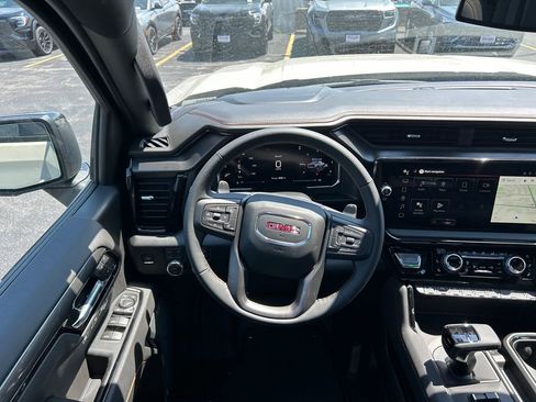 New 2026 GMC Sierra 1500 AT4 w/ AT4 Premium Package AWD/4WD image 32