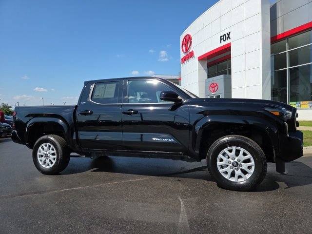 Used 2026 Toyota Tacoma SR5 AWD/4WD 360° Tour