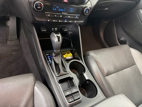 Used 2017 Hyundai Tucson SE Plus AWD/4WD image 17