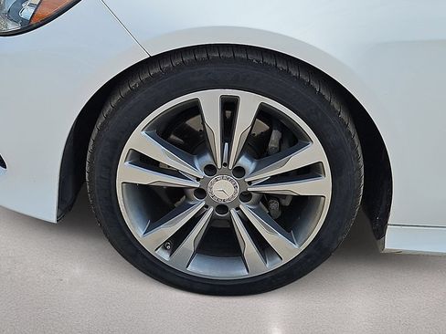 Used 2016 Mercedes-Benz E 350 Sedan image 13