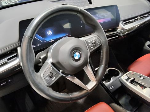 Used 2025 BMW X1 xDrive28i AWD/4WD image 15