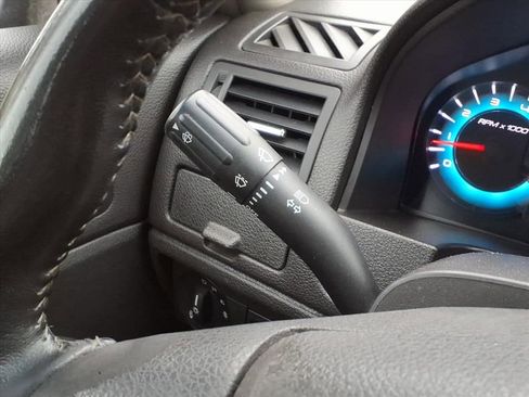 Used 2011 Ford Fusion SEL w/ 301A Rapid Spec Order Code image 32