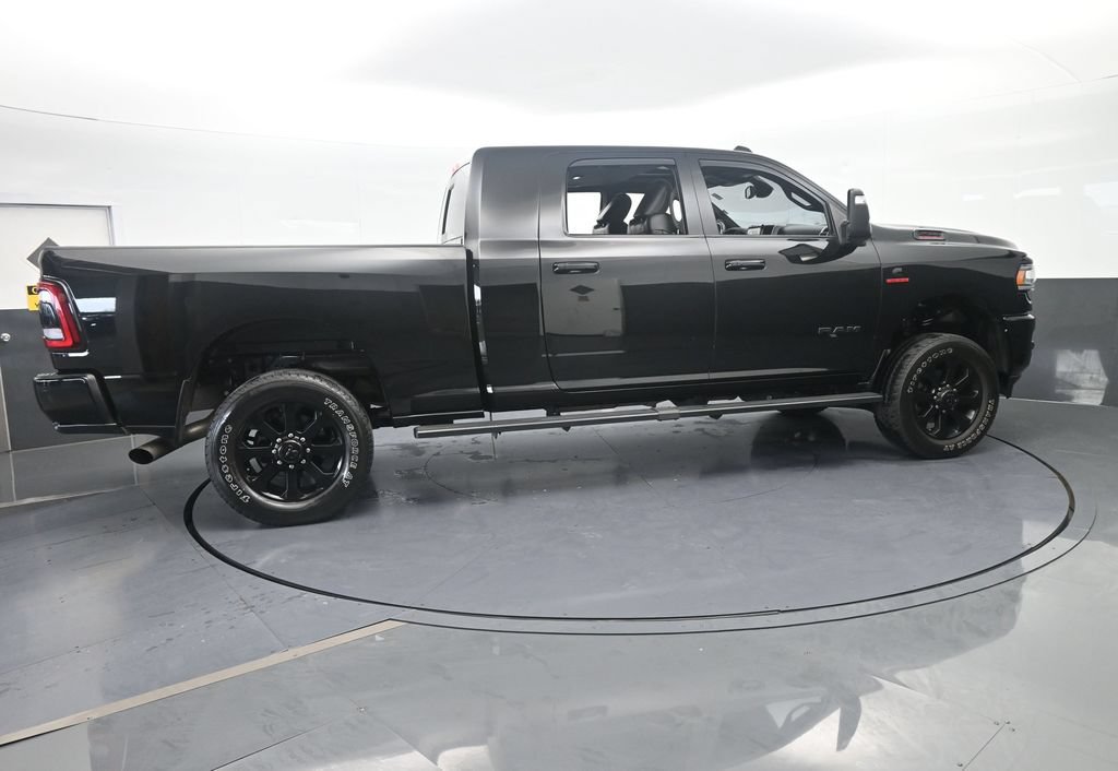 Used 2024 RAM 2500 Laramie w/ Night Edition AWD/4WD image 7